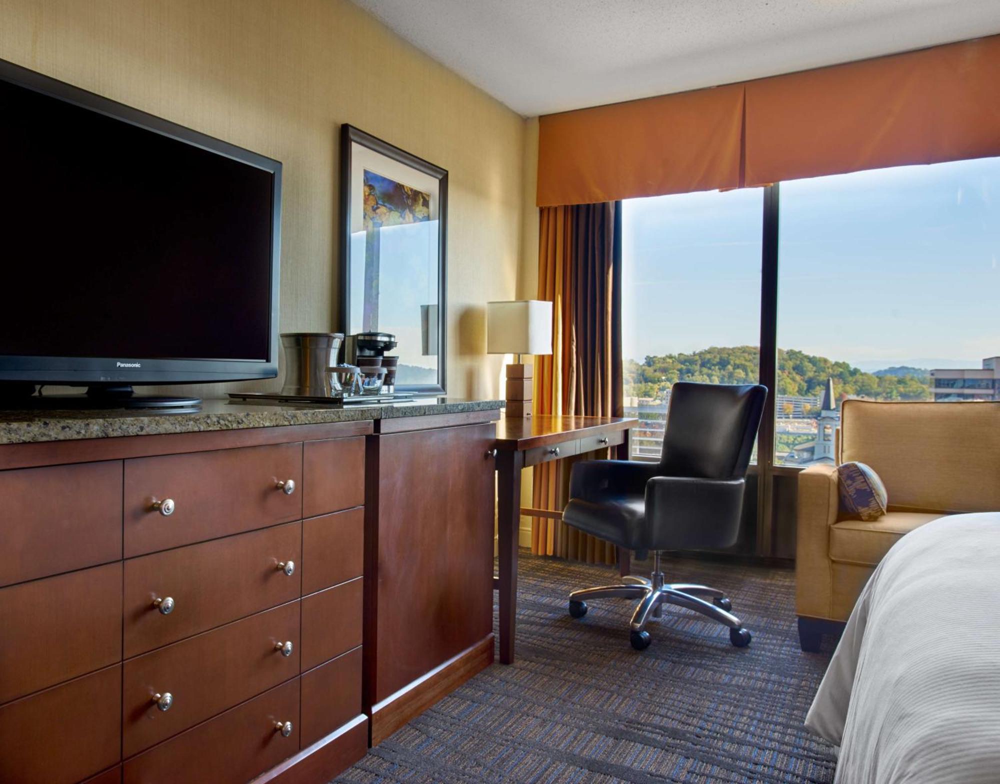 Hilton Ноксвилл Экстерьер фото